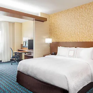 4* מלון Fairfield & By Marriott
