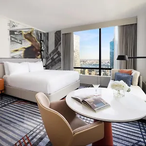4* מלון Millennium Downtown