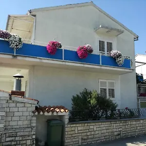 vile-park-studio-apartments.in-istria.net/