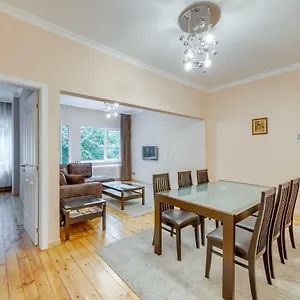 Central Apartment דירה סופיה