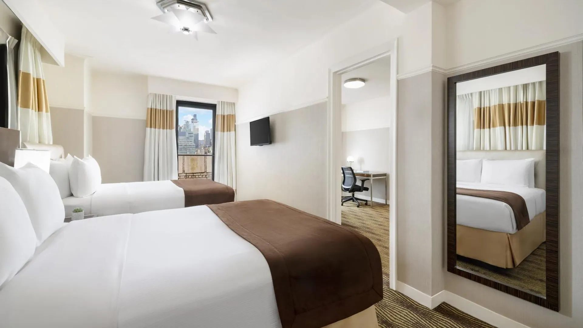 The New Yorker Hotel 4*,  ארצות הברית