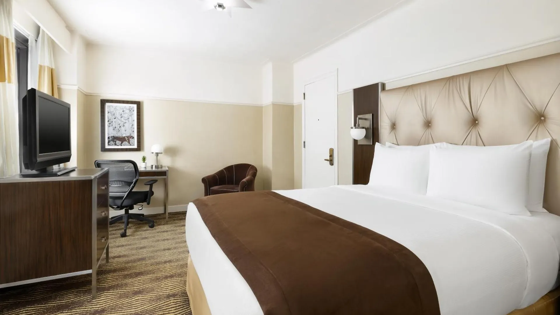 The New Yorker Hotel 4*,  ארצות הברית