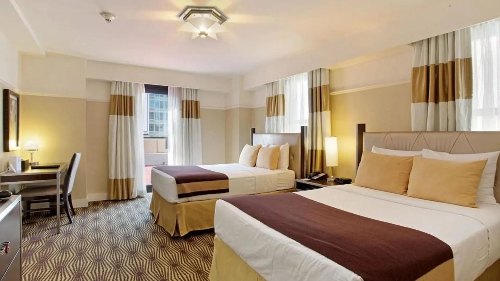 The New Yorker, A Wyndham Hotel