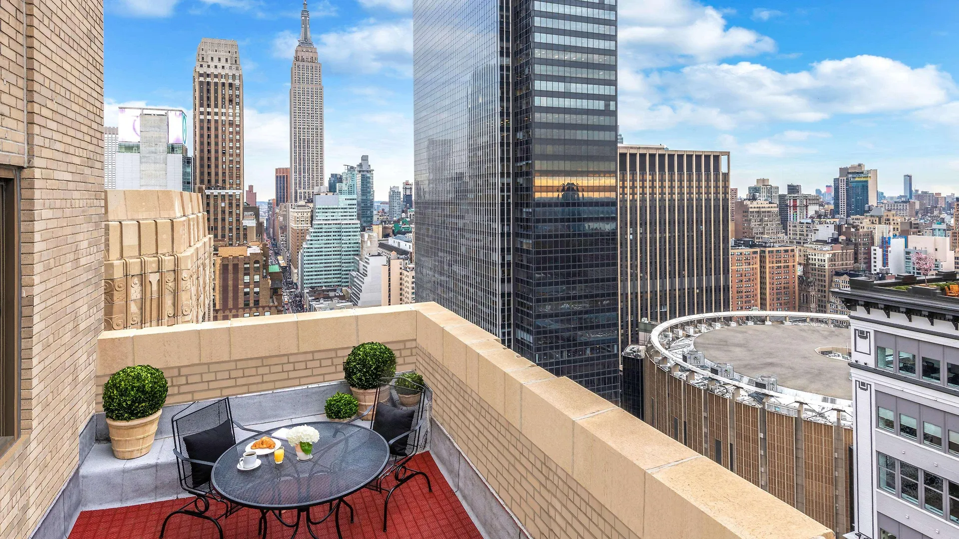 The New Yorker, A Wyndham Hotel