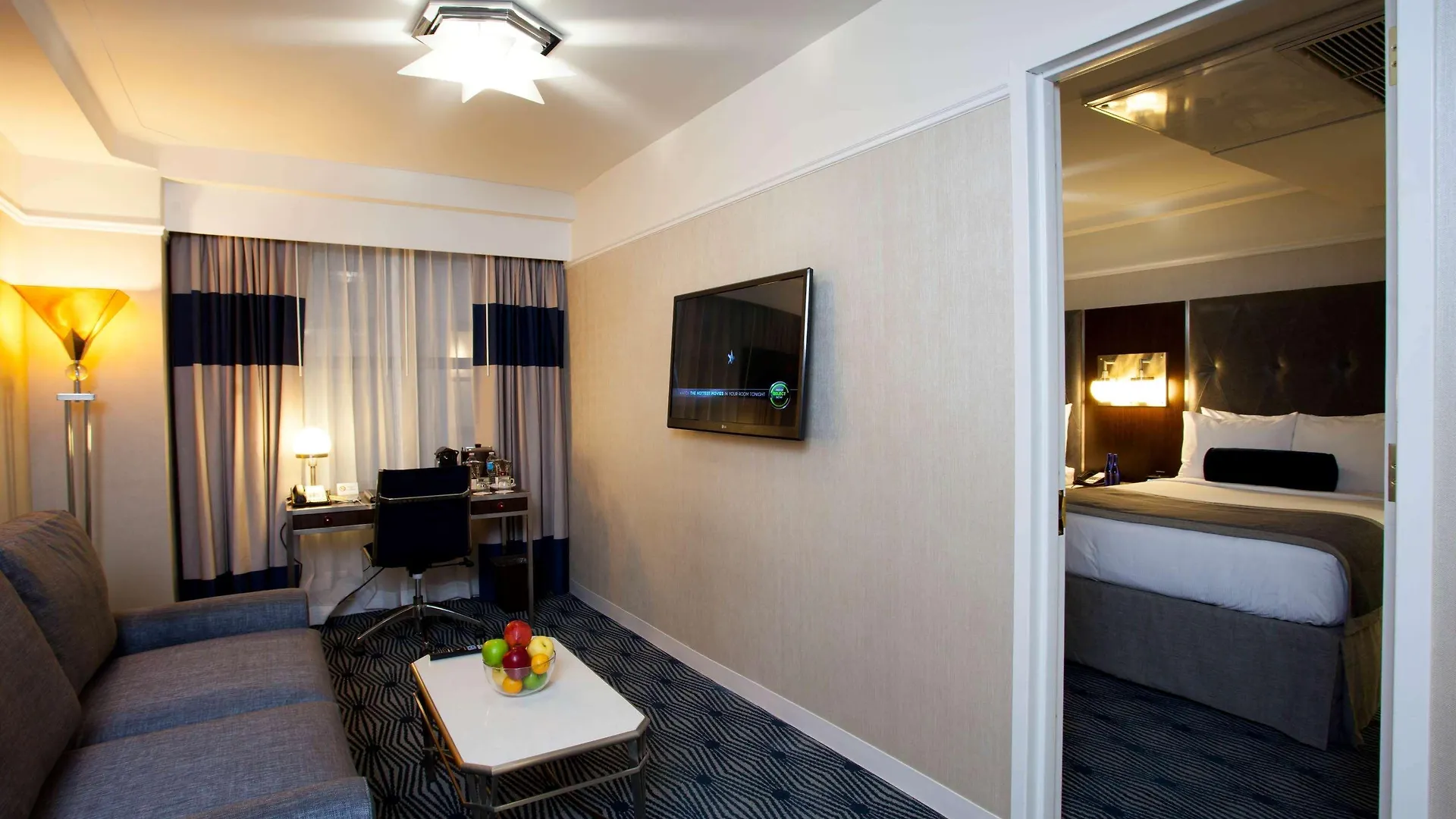 The New Yorker, A Wyndham Hotel 4*,