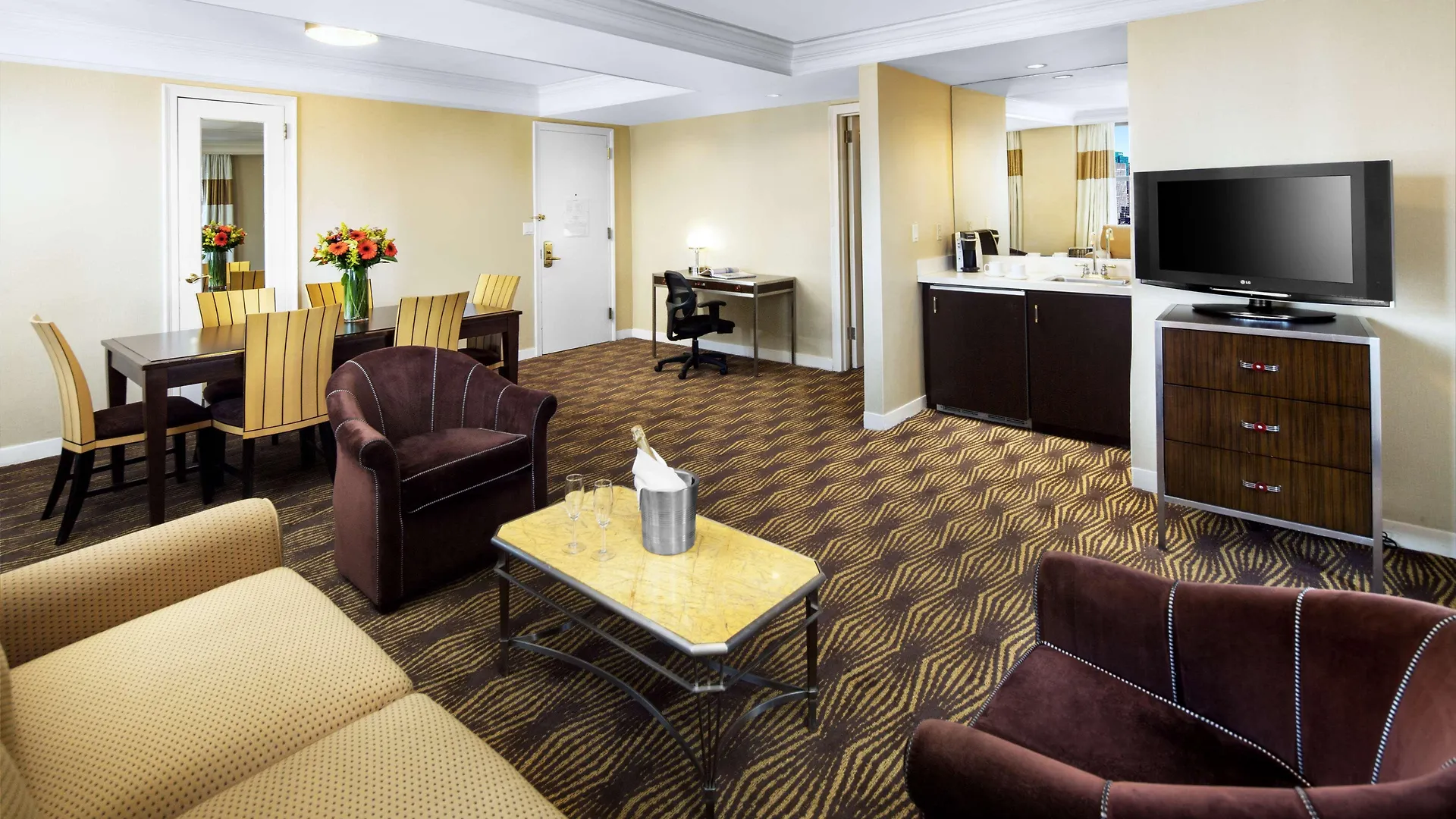 The New Yorker, A Wyndham Hotel
